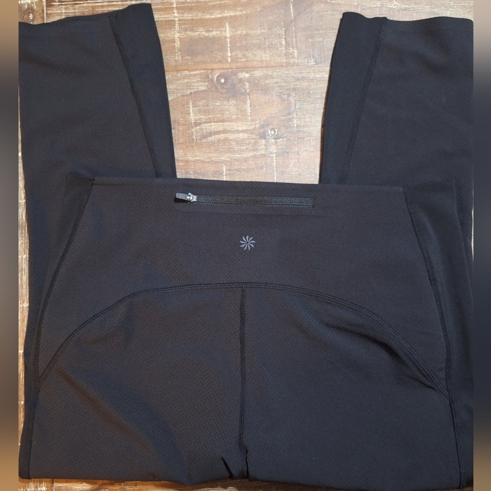 ATHLETA Mesh‎ Capri Leggings Women's Size Medium Black Zip Back Pocket & Logo
